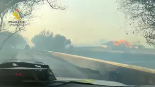 Vídeo | Actuaciones la Guardia Civil en el incendio del pantano de Valdesalor
