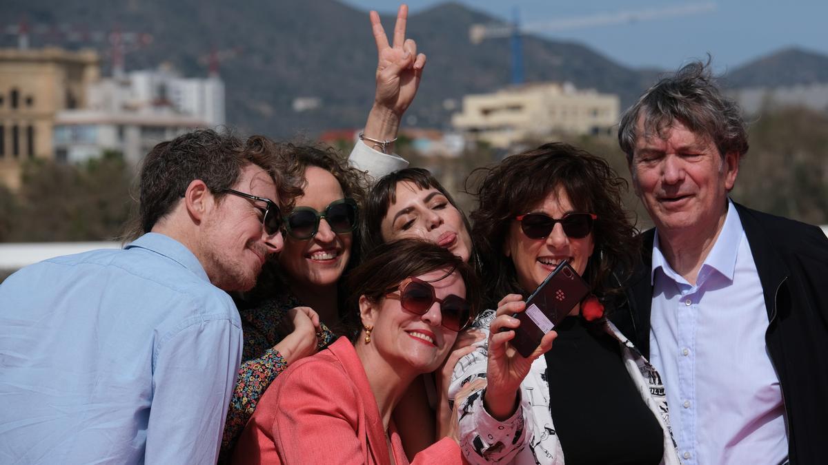 Festival de Málaga 2023 | Photocall de la película 'Alguien que cuide de mí'