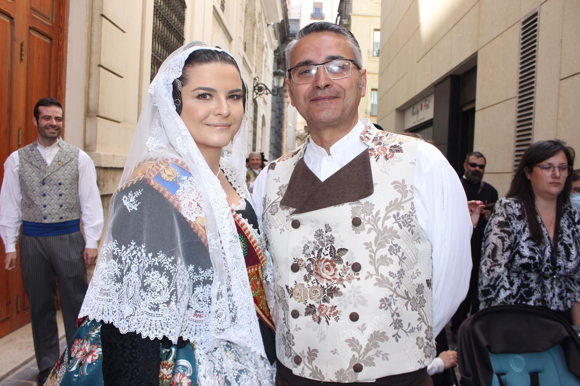 El desfile de falleras mayores en la Ofrenda a San Vicente Ferrer