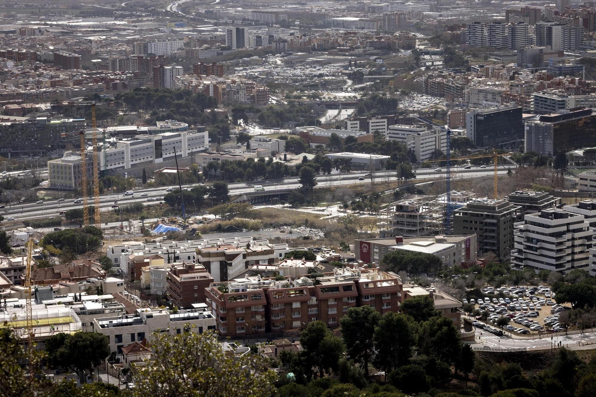 Panorámica de las obras del futuro Distrito de Innovación de Esplugues de Llobregat.