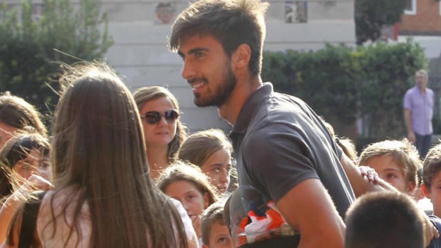 André Gomes viaja con el Valencia a Gijón