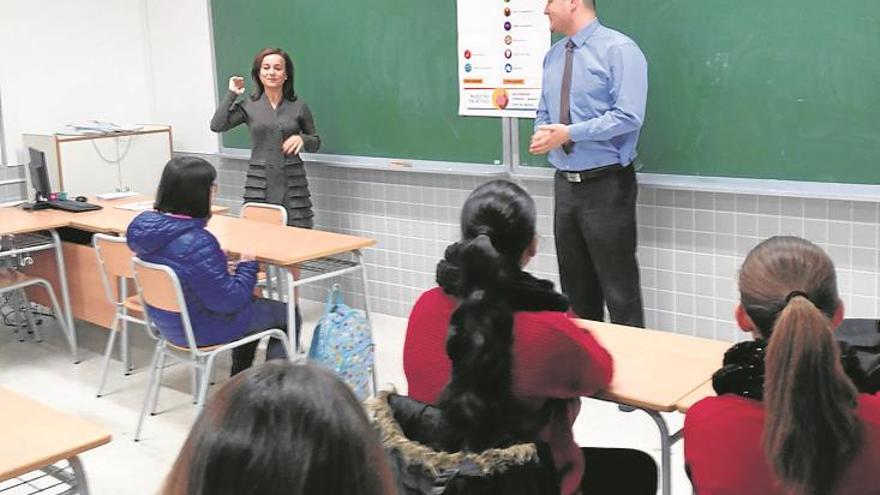 Las cajas rurales de Nules y Vilavella enseñan finanzas