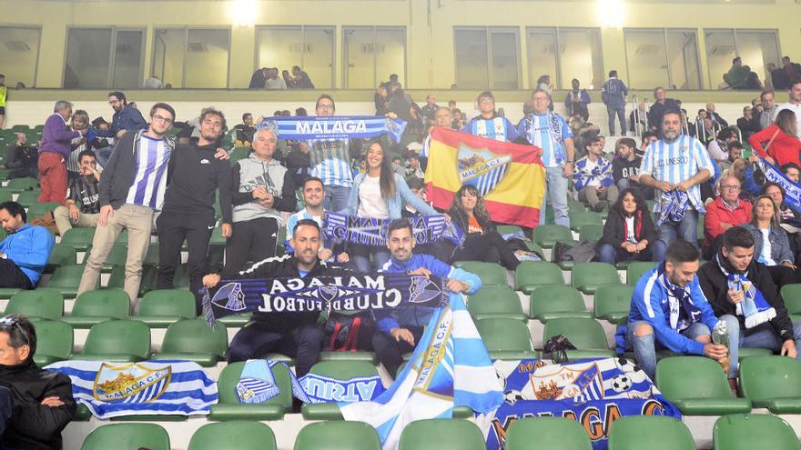 El Málaga CF no estuvo solo en el Martínez Valero y varios malaguistas sufrieron en vivo la derrota malaguista.