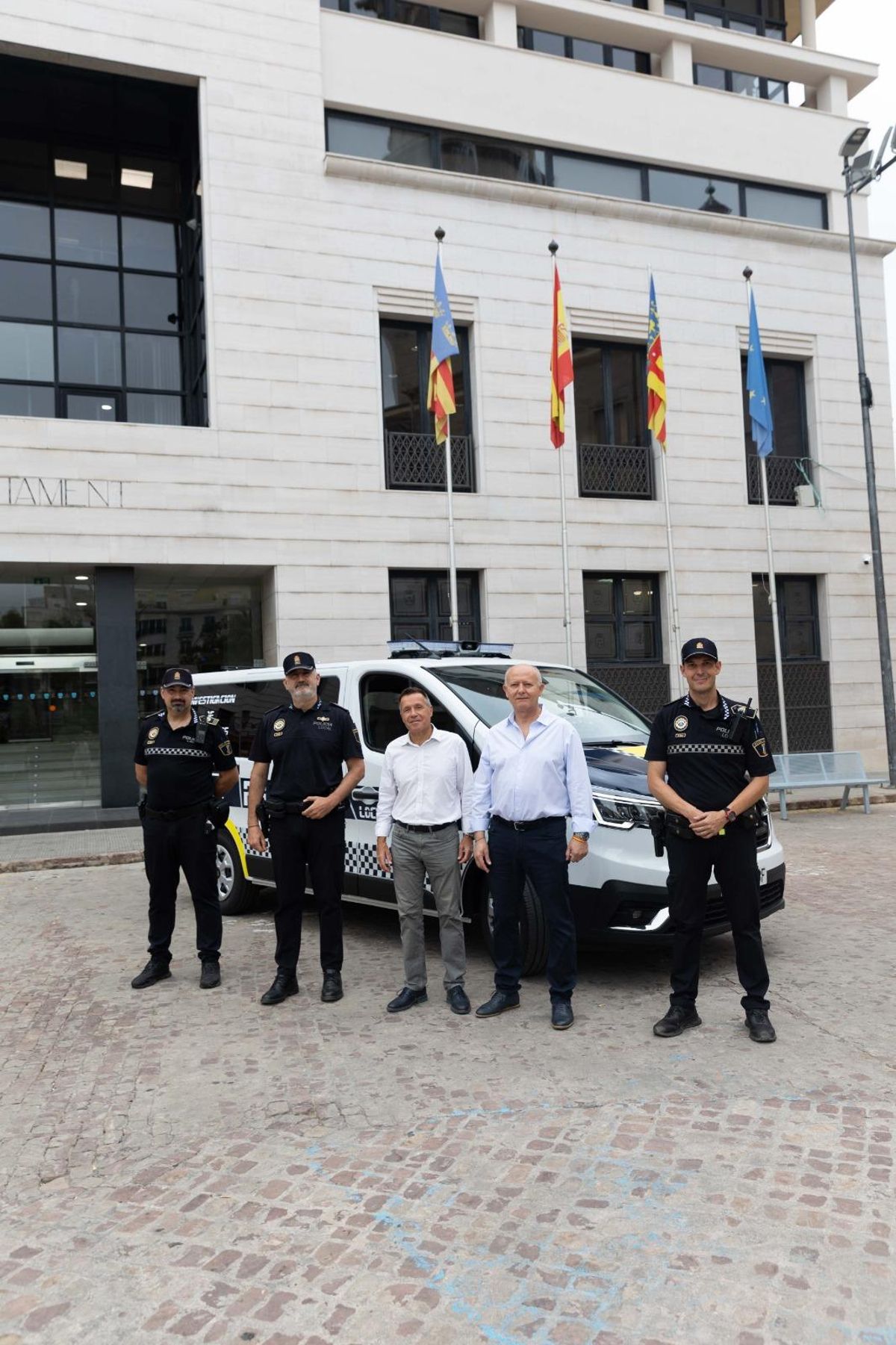 Foto del nuevo furgón de la Policía Local de Burriana.