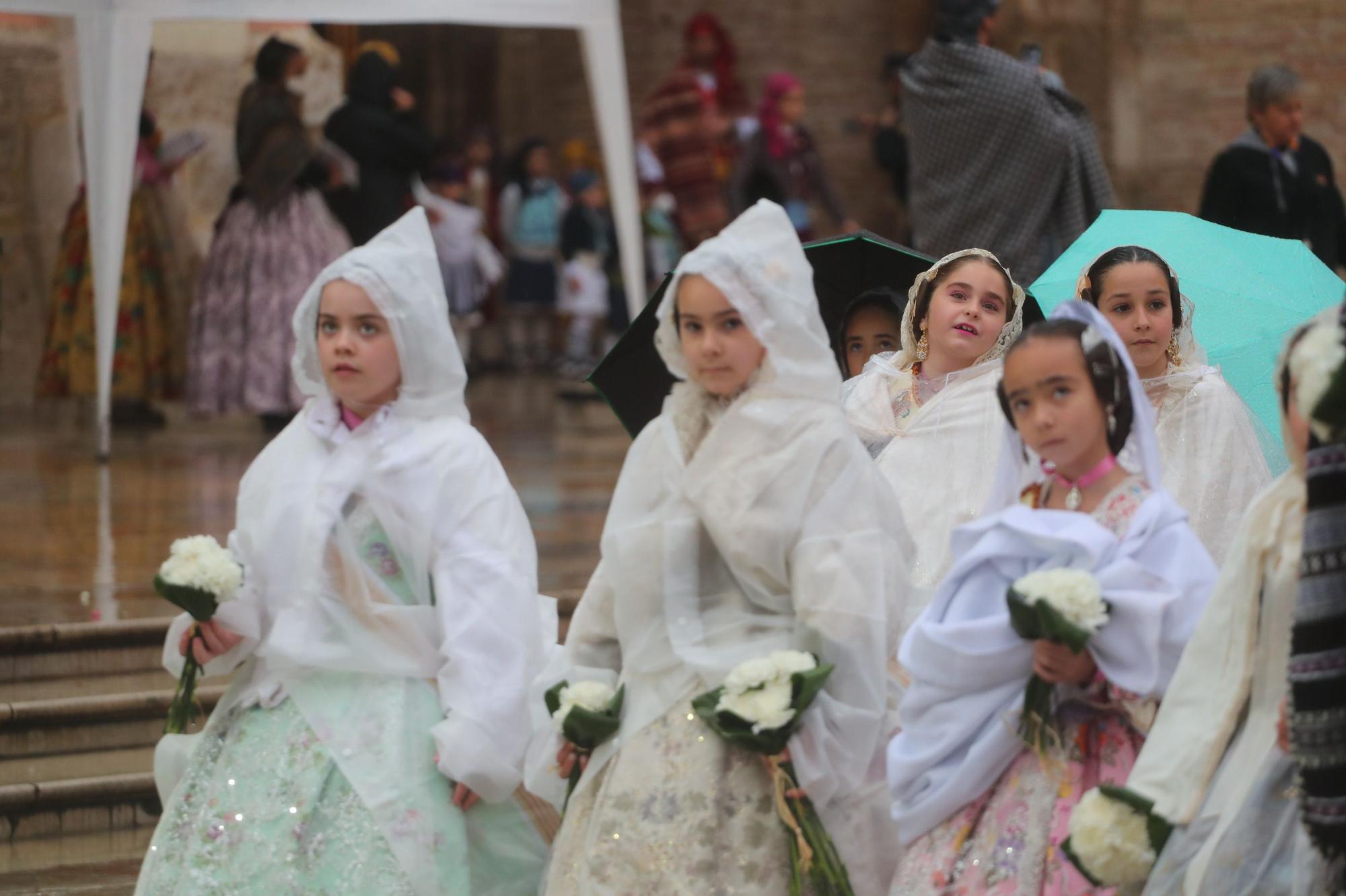 Búscate en el primer día de ofrenda por la calle de la Paz (entre las 18:00 a las 19:00 horas)