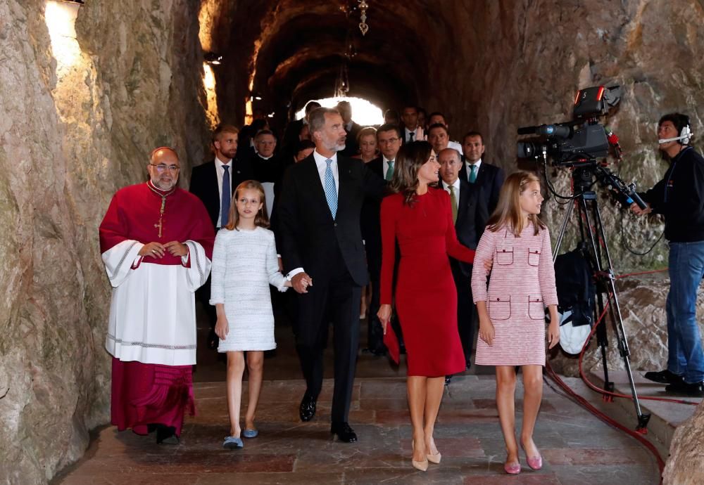 Visita de la Casa Real a Covadonga