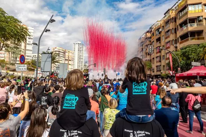 Benidorm celebra la segunda mascletà de las fiestas dedicada al patrón Sant Jaume
