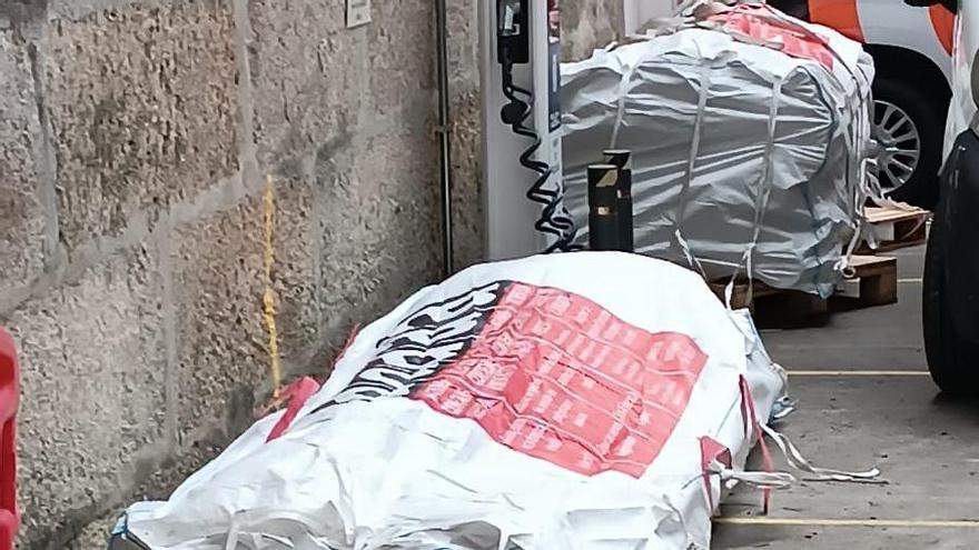 El sistema de retirada del amianto en las obras de la Comisaría de Pontevedra, denunciado ante la Inspección de Trabajo