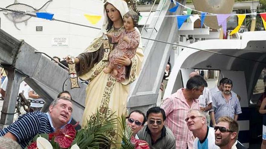 En la Albufereta de Alicante se celebró una misa en honor a la patrona marinera al igual que en El Campello. En Xàbia y Calpe también hubo celebraciones