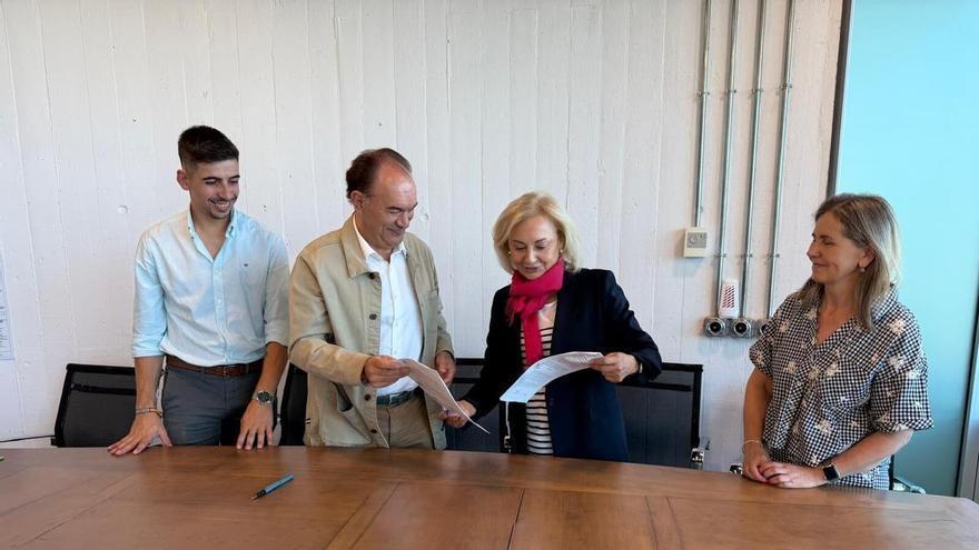 La Asociación contra el Cáncer abre punto informativo en Lalín