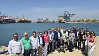 La presidenta de El Musel visita el puerto de Valencia para conocer su proyecto de intermodalidad ferroviaria