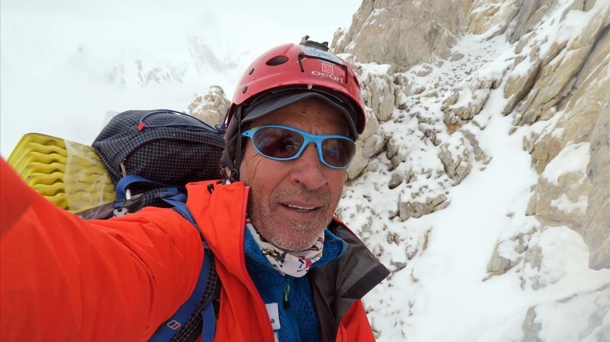 zentauroepp37960809 deportes  el escalador oscar cadiach en la expedicion al bro170727101214