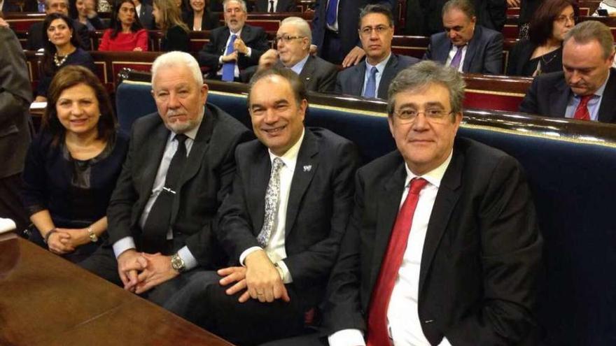 José Crespo en el Senado, junto a Carmen Leite, José Luis Torres Colomer y Francisco Fernández.