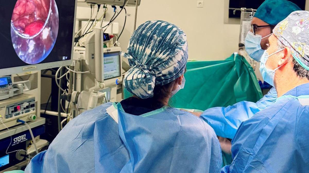 El Hospital Quirónsalud Málaga realiza una compleja cirugía de esófago a un bebé de 24 horas de vida