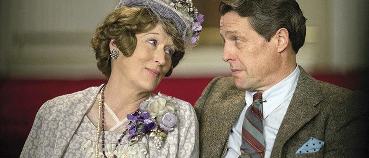 Meryl Streep y Hugh Grant, en &quot;Florence Foster Jenkins&quot;. // FdV