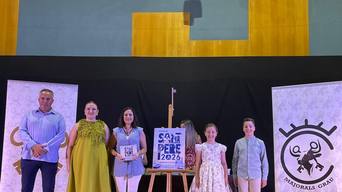 Un momento de la presentación del libro de Sant Pere, con la programación de actos.