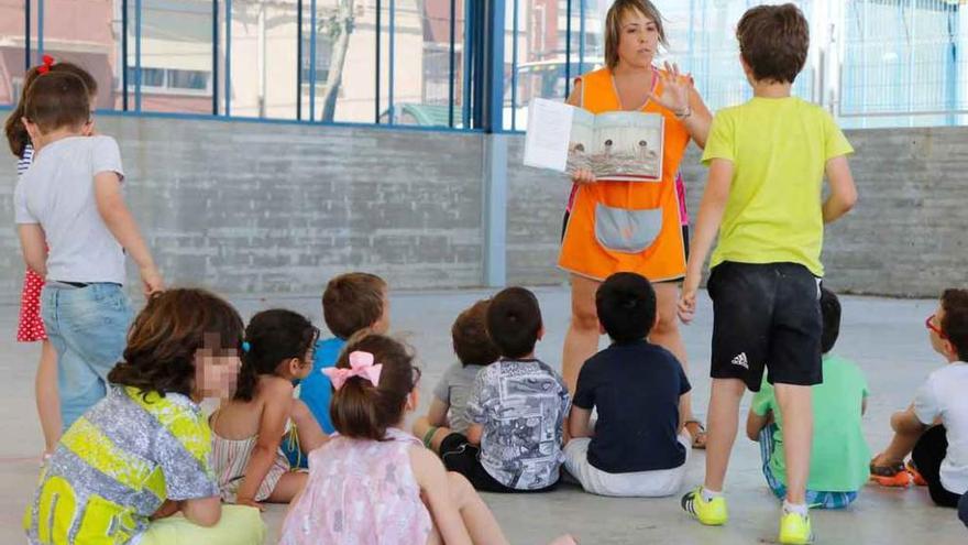 Un grupo de niños participantes en el programa.