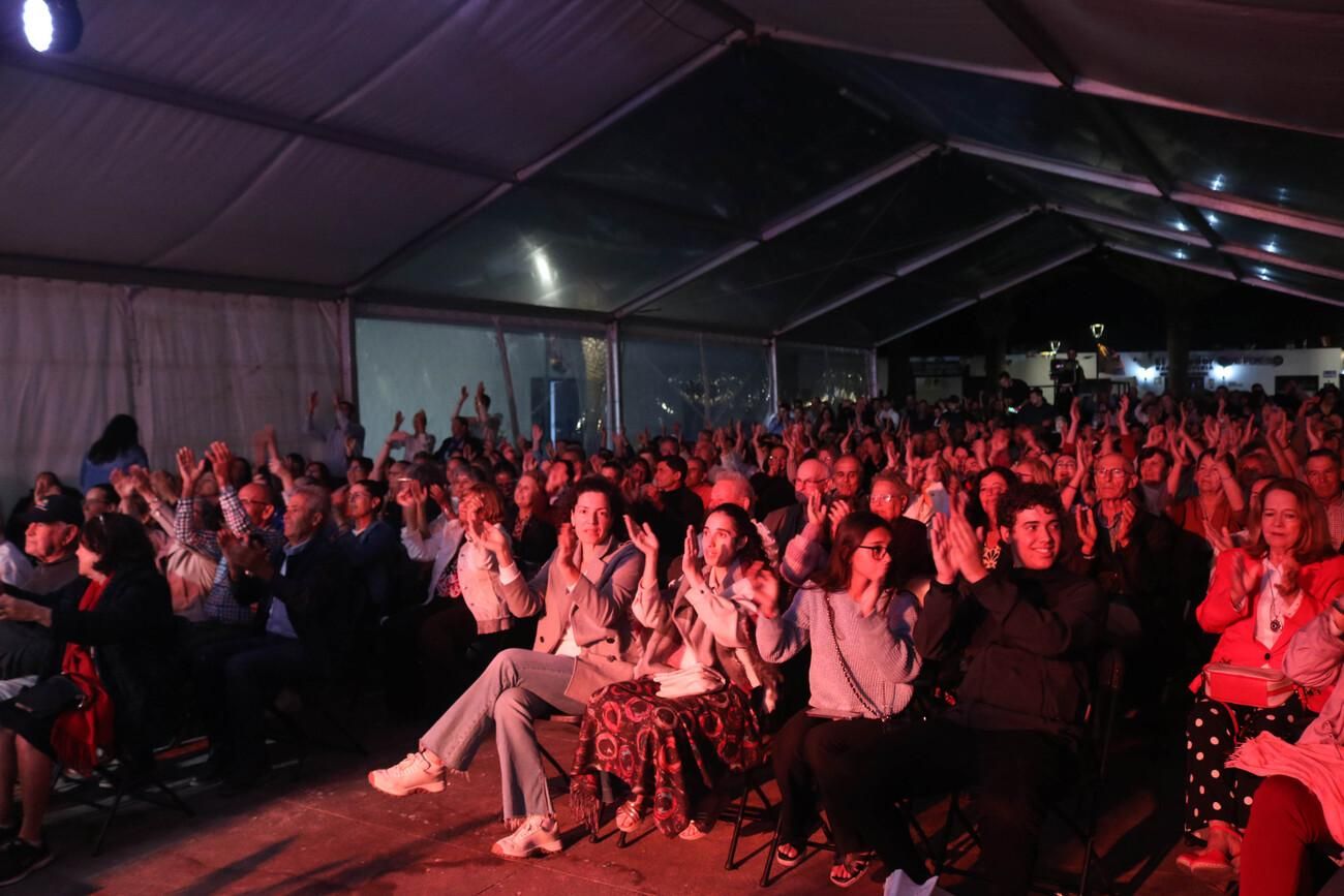Los Cantadores y Shaila Dúrcal en las fiestas de San Marcial en Femés