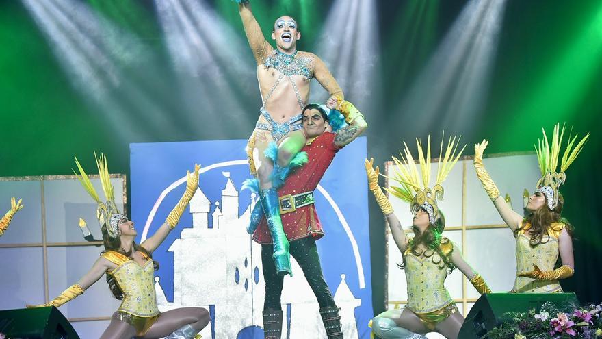 Gala de drag queen en el Carnaval de Cartagena