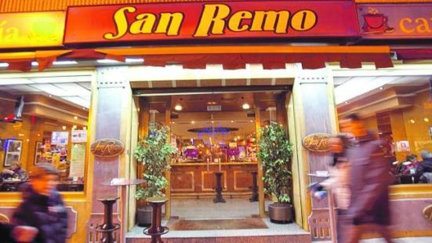 La cafetería San Remo, en la avenida de Galicia.