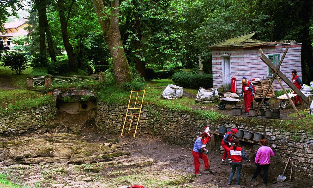 Participantes en una escuela taller de jardinería en Asturias
