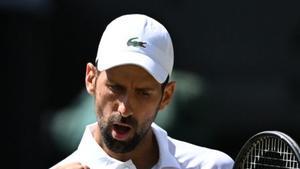 Djokovic es planta als quarts i acaba amb un altre rècord de Federer