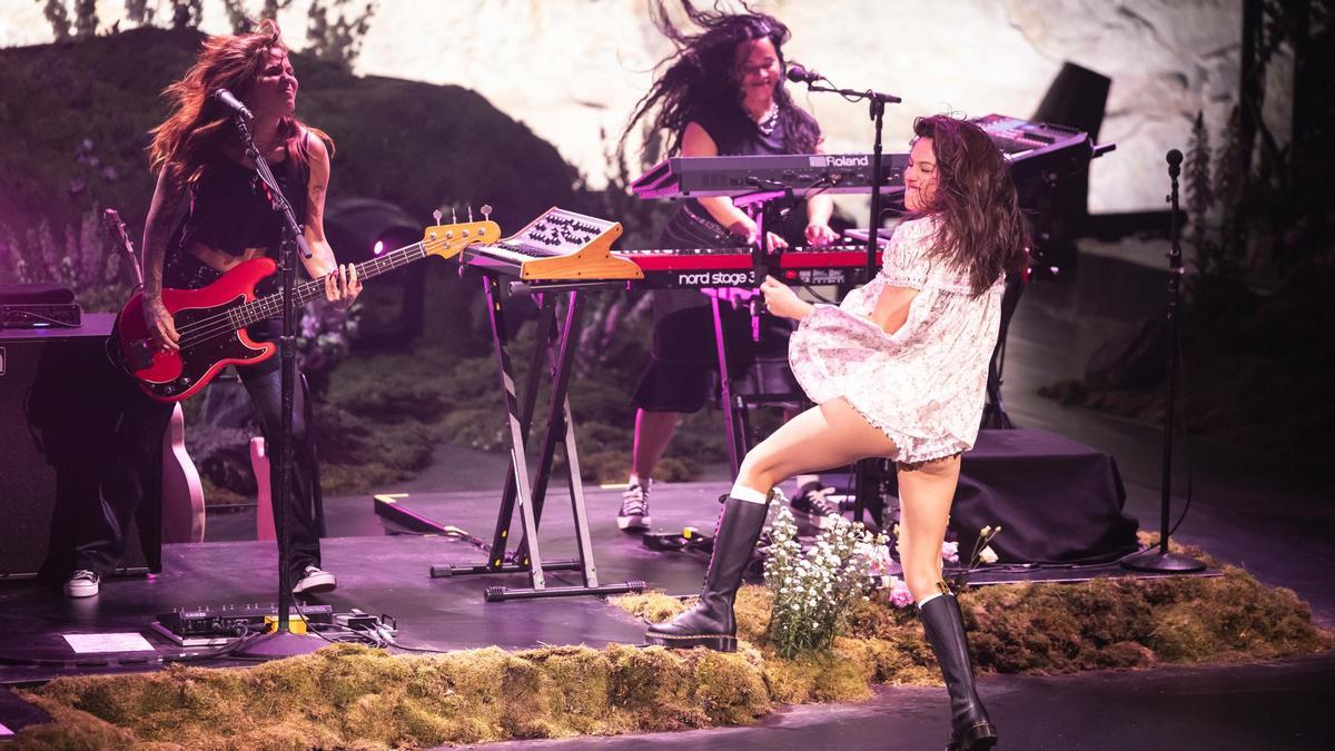 Olivia Rodrigo, en un concierto privado en el Grec previo al Clásico de fútbo