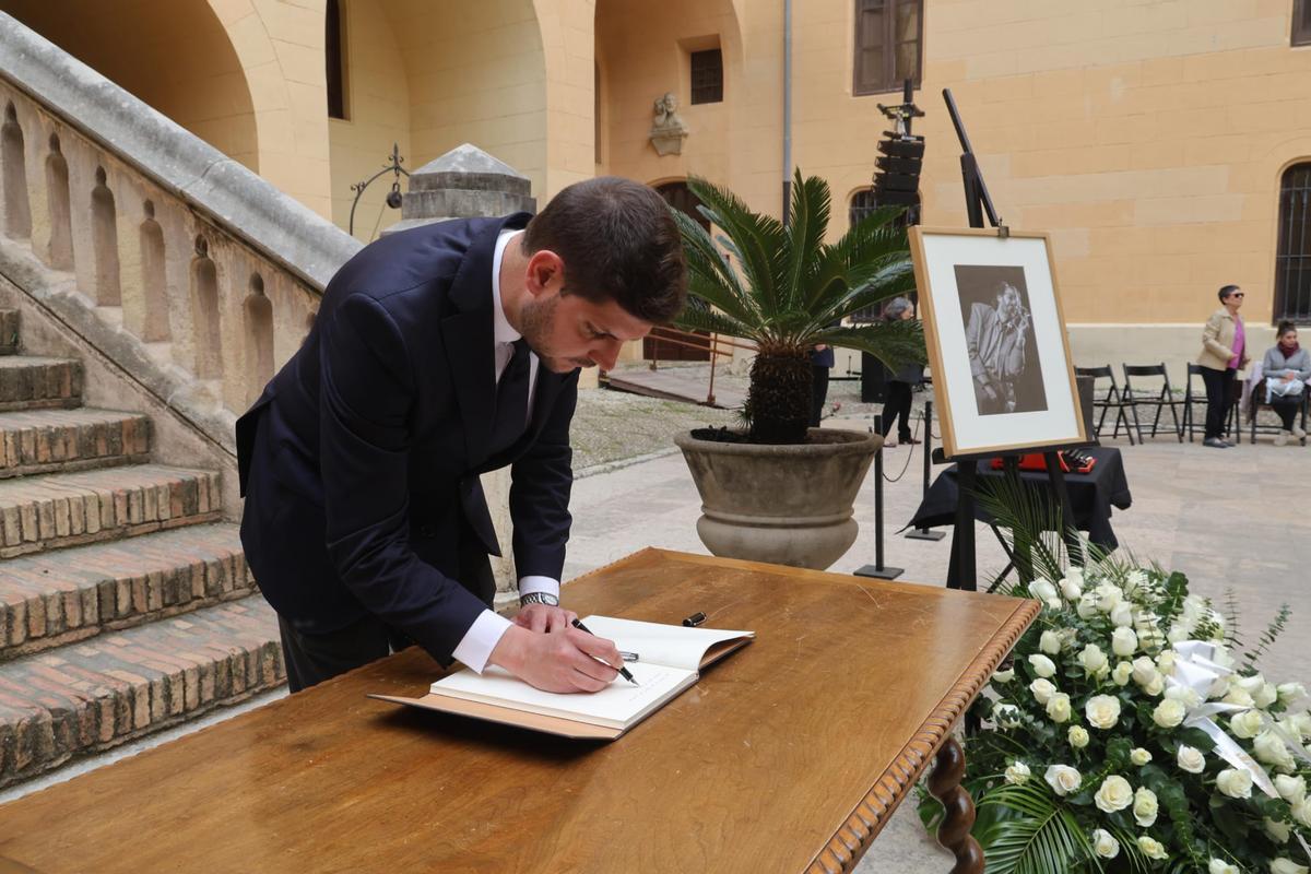 Gandia despide a Josep Piera