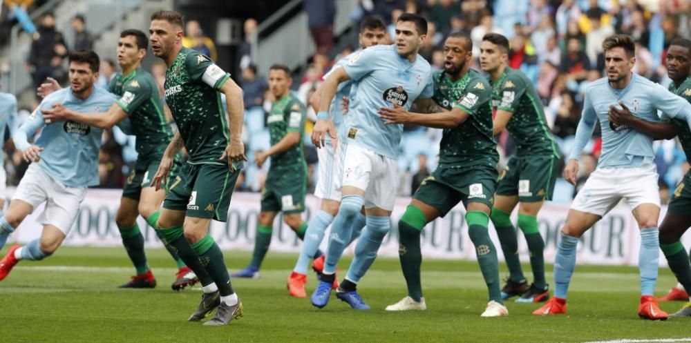 El Celta - Betis de Balaídos, en fotos. // A. Villar | J. Lores