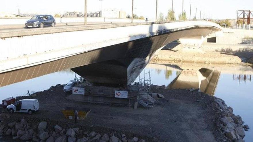 El puente de El Arenal estará casi un mes cortado para su arreglo