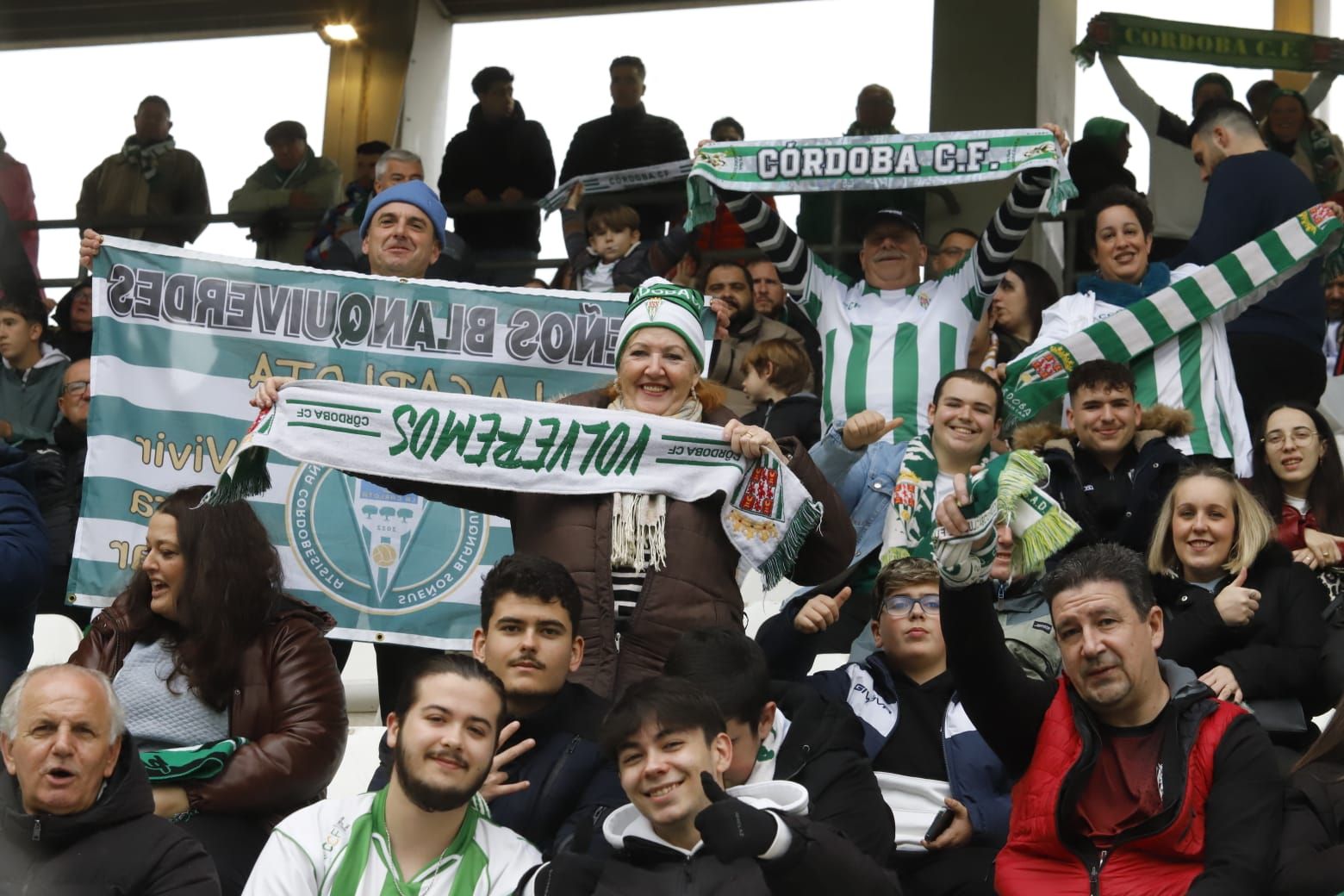 Córdoba CF-Racing de Santander | Las imágenes de la afición blanquiverde en El Arcángel
