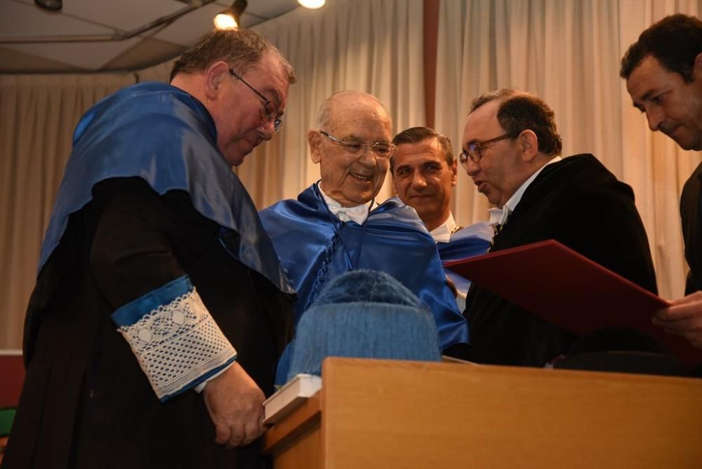 Raimundo González, Doctor Honoris Causa por la UMU