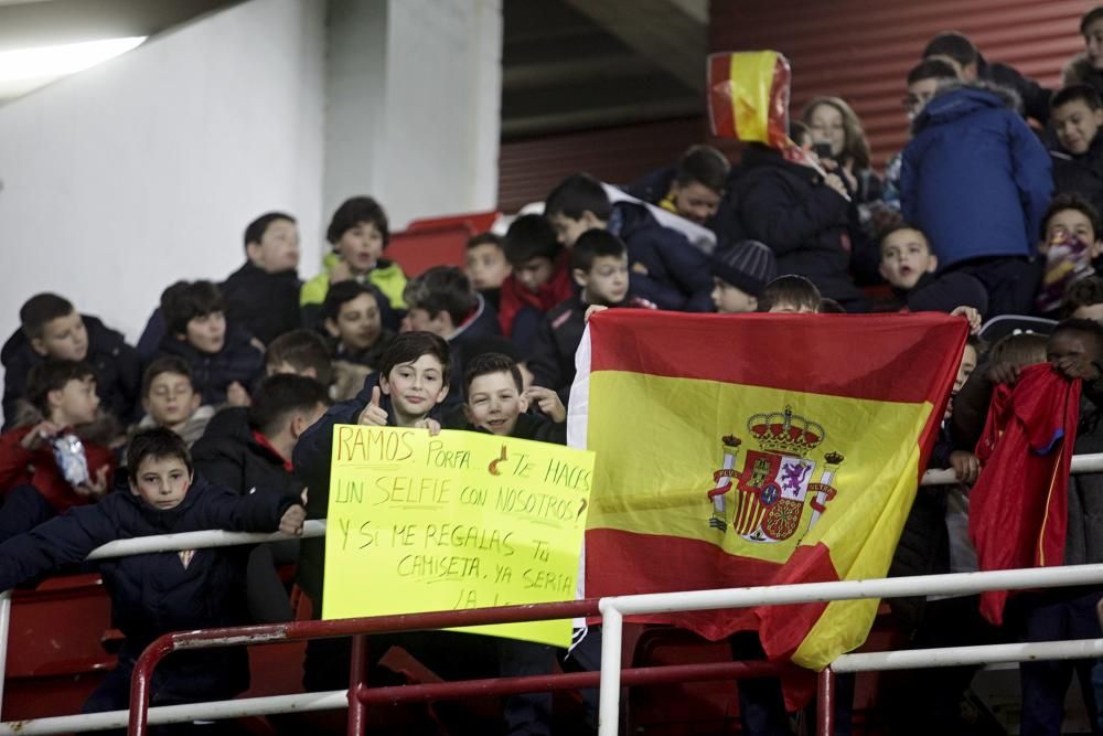 Entrenamiento de la selección española en El Molinón