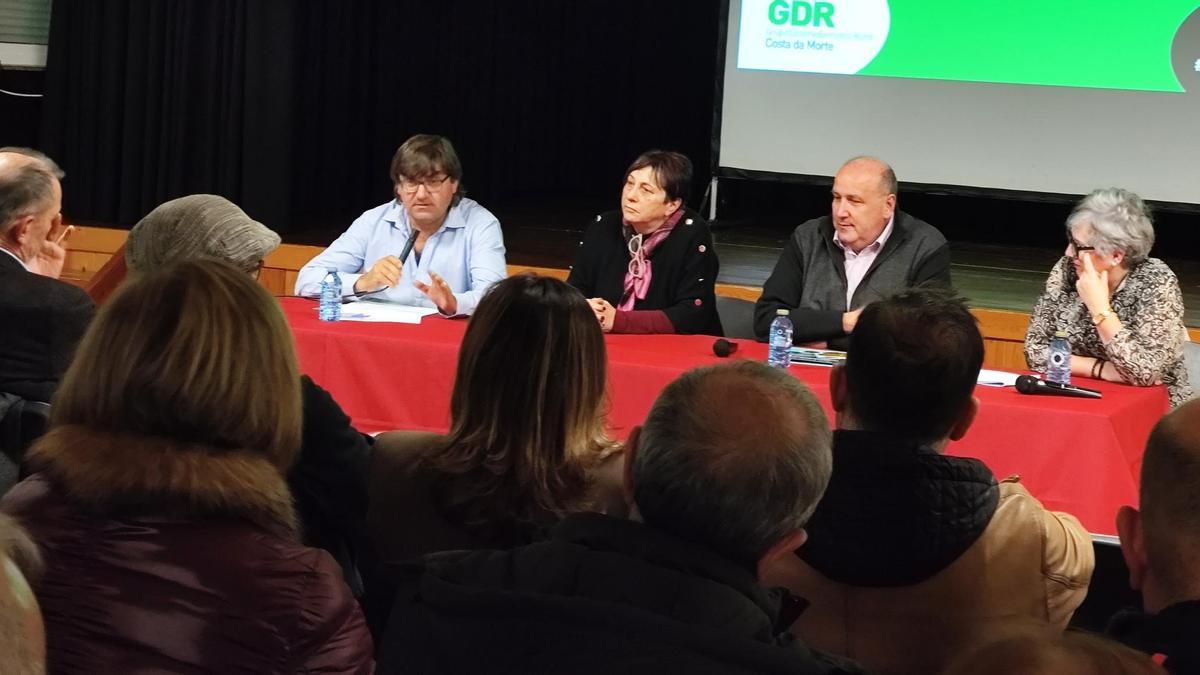 Vila, esquerda, Pena, González e Sánchez na presentación en Baio.