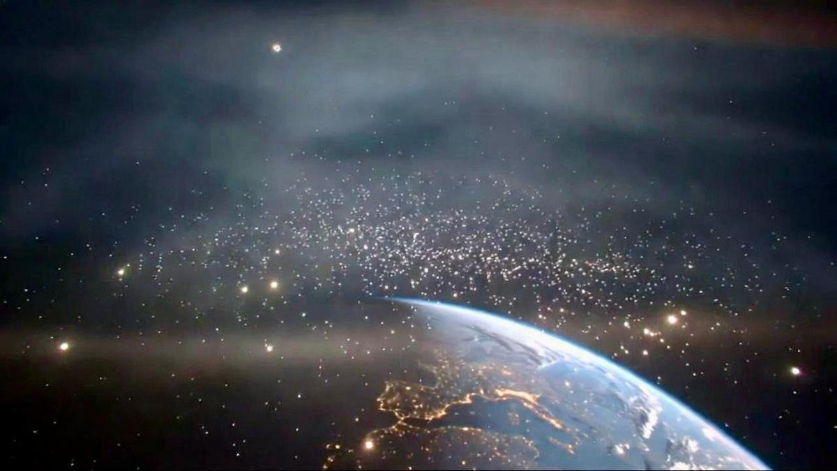 El Mando del Espacio monitorea 32.700 objetos en la región cósmica más próxima a la Tierra. Recreación de basura espacial sobre España.
