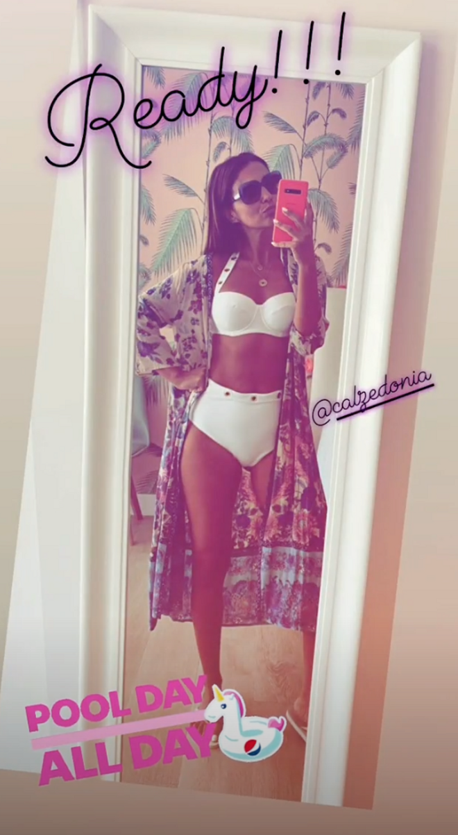 Paula Echevarría con bikini de color blanco de Calzedonia