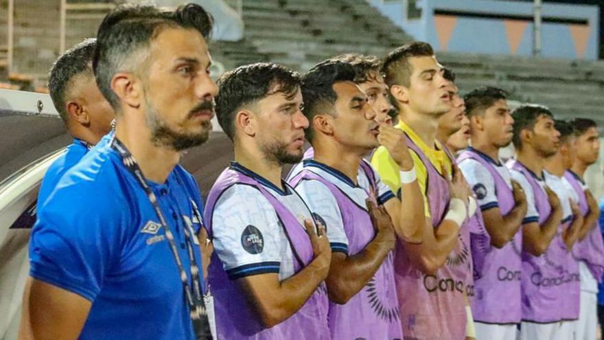 Rubén de la Barrera se estrena como seleccionador de El Salvador con derrota ante Martinica  (1-0)