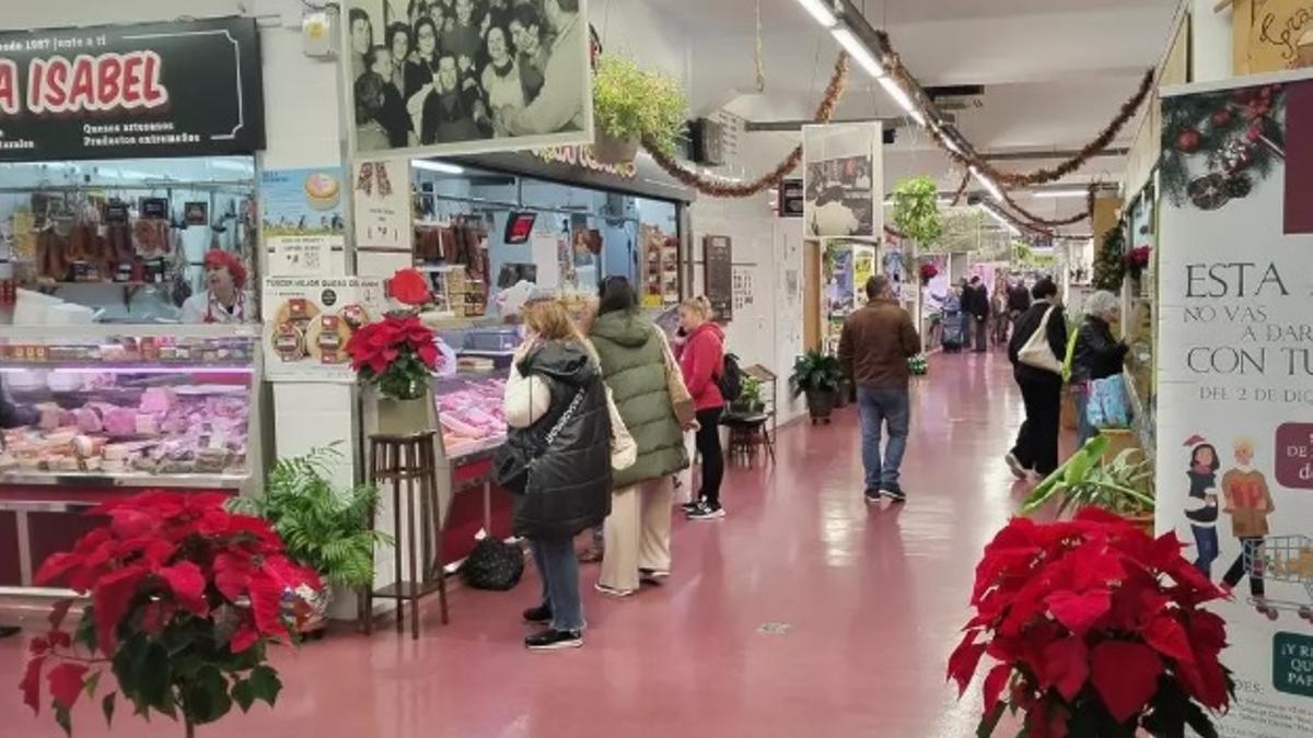 Comercios de Plasencia durante las fiestas navideñas.