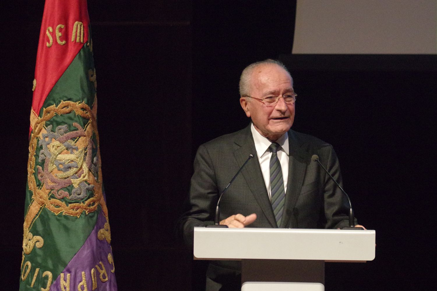 Gala de clausura de los actos por el Centenario de la Agrupación de Cofradías