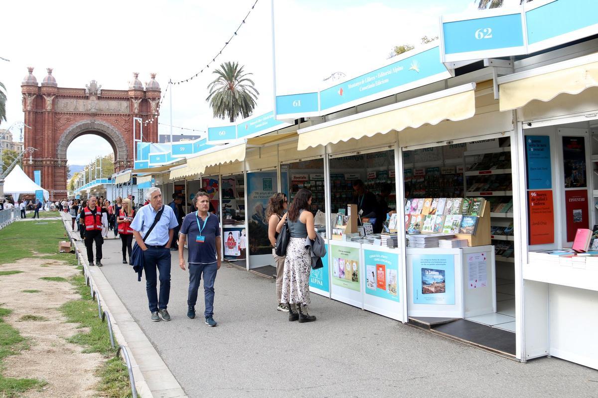 La Setmana del Llibre en Català cierra con 100.000 visitas La Setmana del Llibre en Català cierra con 100.000 visitas