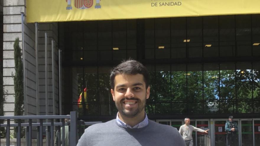 El número 11 del MIR elige Otorrinolaringología del CHUS, donde se formará en el servicio que dirige su padre