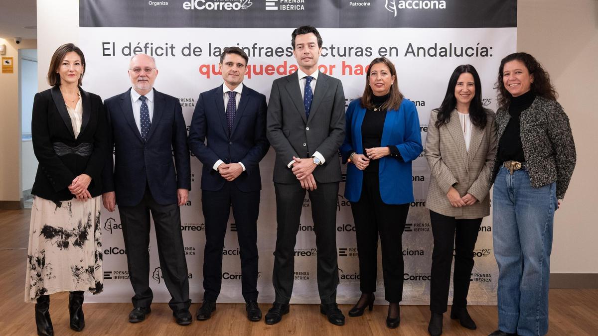 Mesa redonda ´El déficit de las infraestructuras en Andalucía: qué queda por hacer`, organizada por El Correo de Andalucía