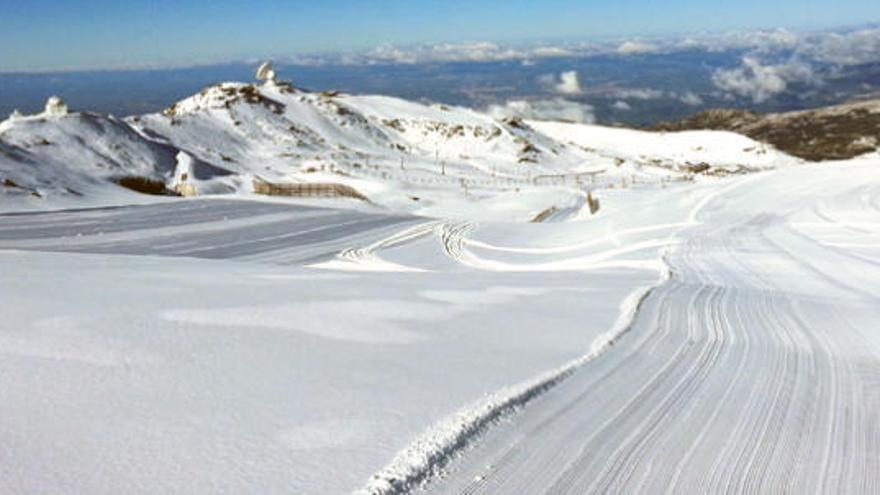 Sierra Nevada abre hoy la temporada de invierno 2012/2013