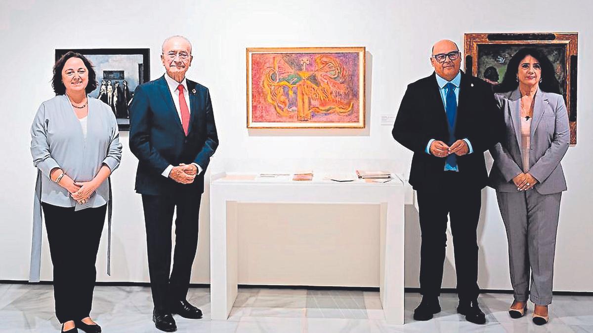 Un retrato de Soriano y documentos para el MUCAC-La Coracha.