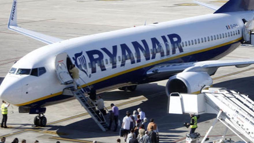 Ryanair busca tripulantes en Gran Canaria y Tenerife