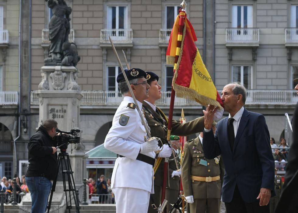 Ceremonia civil de jura de bandera en María Pita