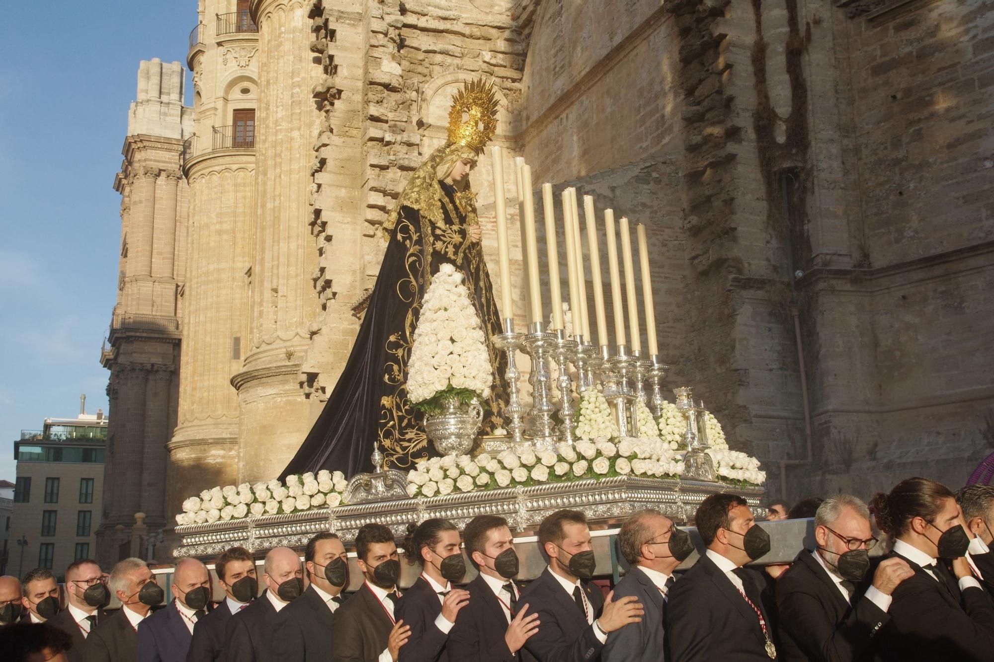 La Virgen del Amor Doloroso sale en procesión por su feligresía