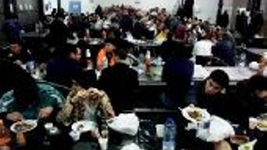 El Gobierno anuncia que mejorará los medios contra mareas negras