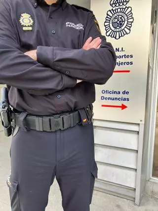 La Policía alerta de los hurtos más habituales contra personas mayores: así actúan y cómo evitarlos