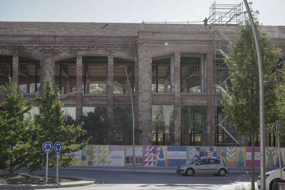 MANRESA . FABRICA NOVA . FINESTRES